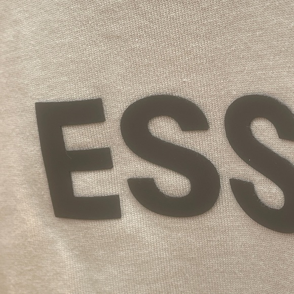 Essentials Fear of God T Shirt Tan String SS20 - Picture 3 of 6